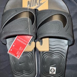 Nike Air Max Cirro slides size 8